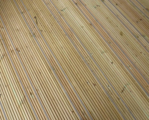 50% anti slip grip deck
