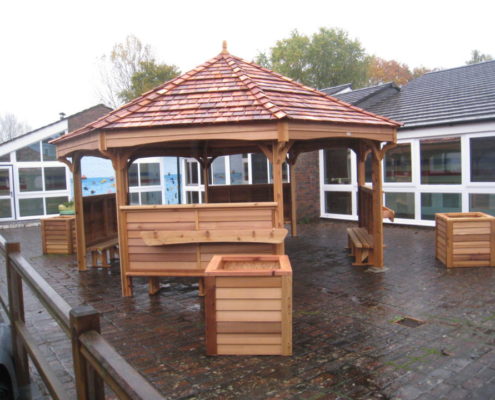 bespoke unit outdoor shelters for schools